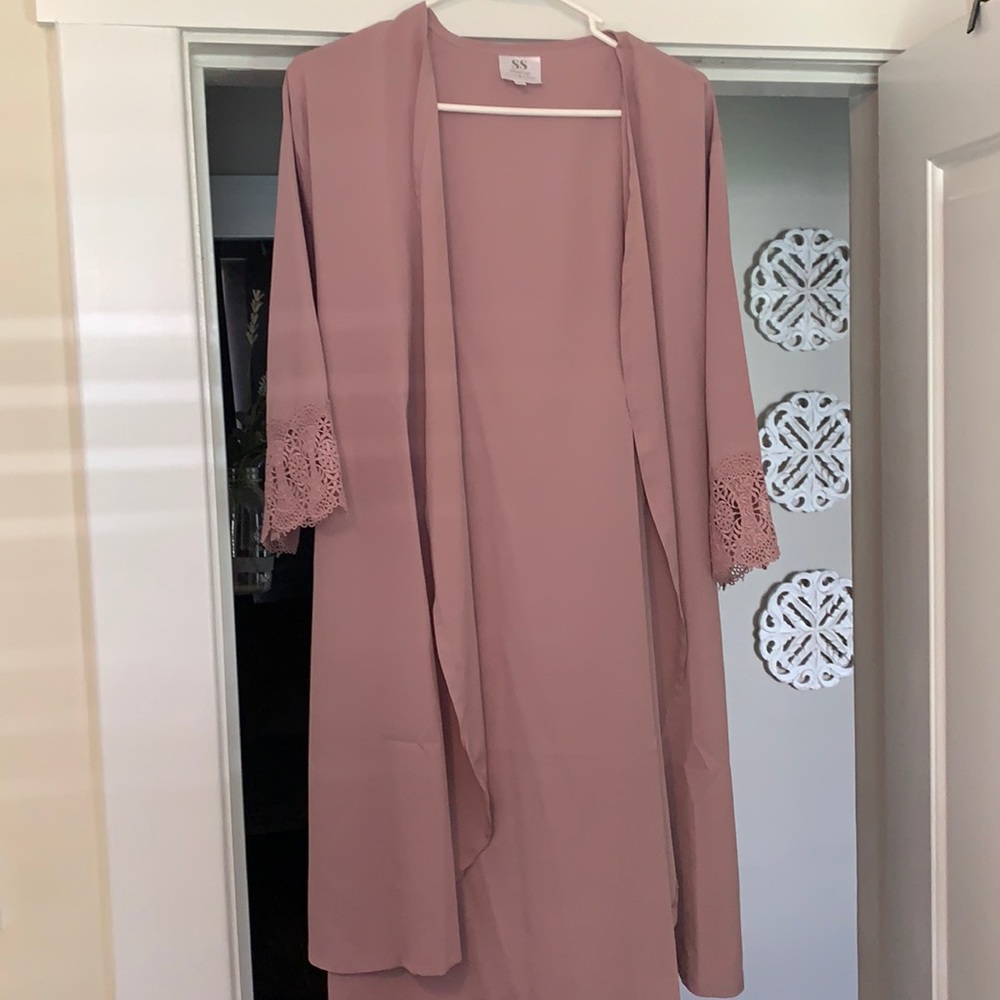 Mauve bridesmaid robe